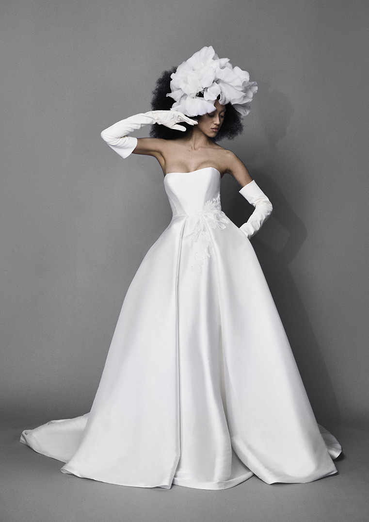 Vera Wang Size 12 Wedding White Dress With Train on Queenly